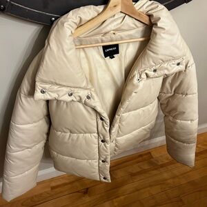 Express Women's Ivory Faux Leather Snap Close Puffer Jacket Size Large